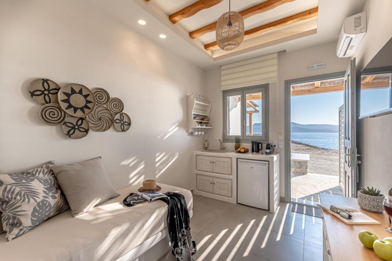 Porto Dema Luxury Suites Schoinoussa Eksteriør bilde