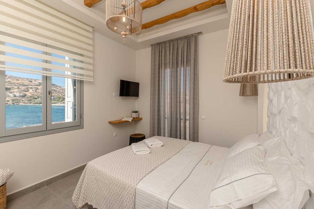 Porto Dema Luxury Suites Schoinoussa Eksteriør bilde