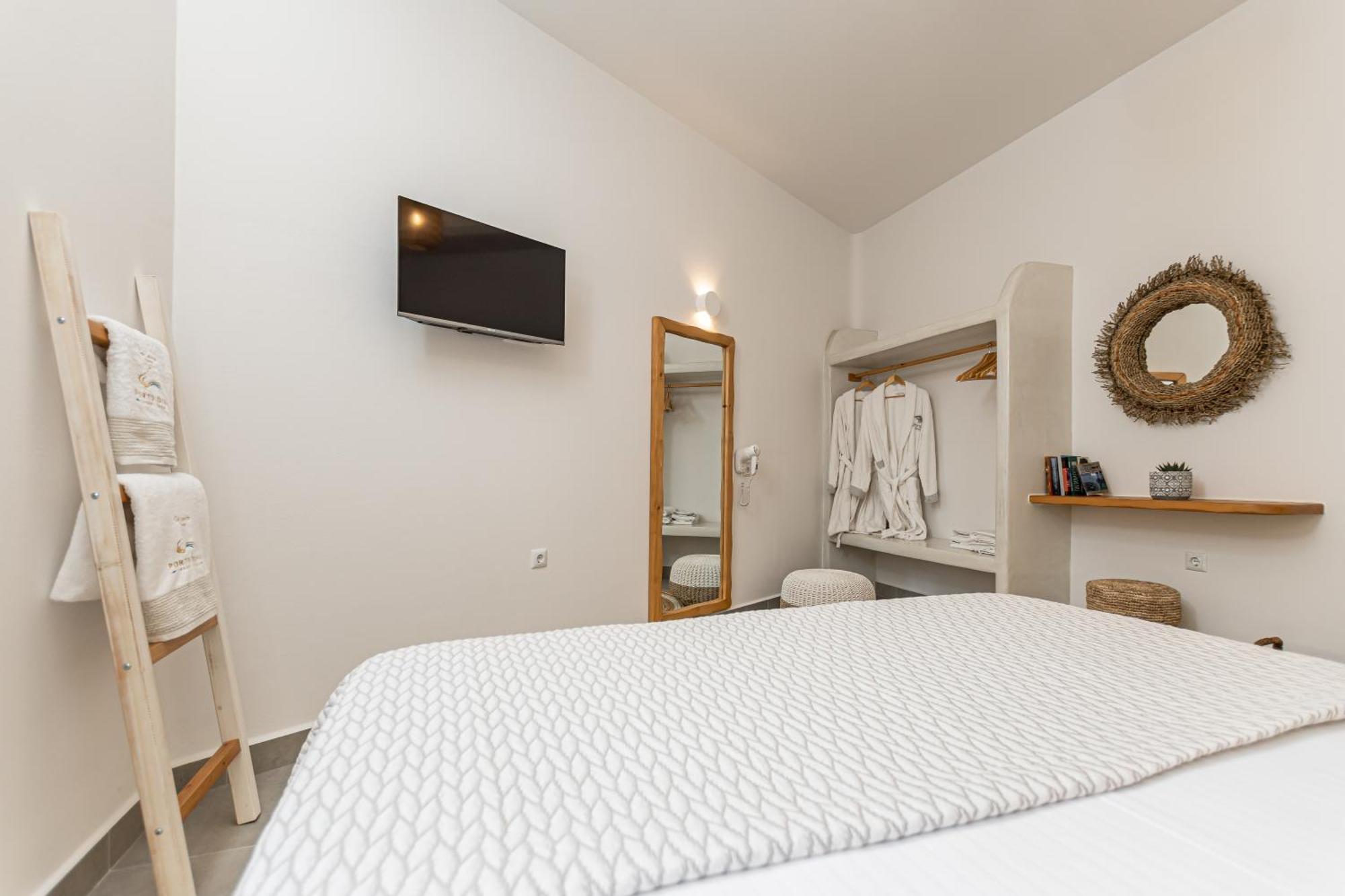 Porto Dema Luxury Suites Schoinoussa Eksteriør bilde