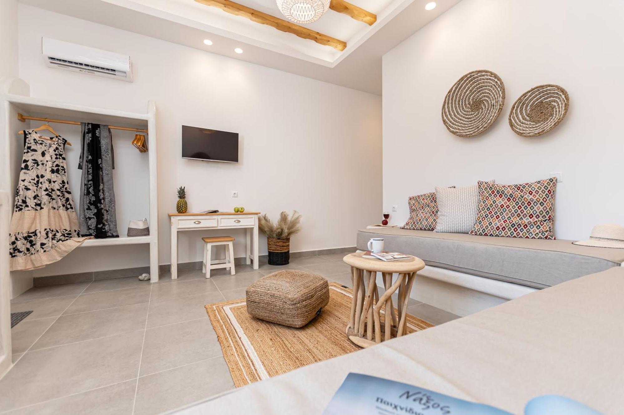Porto Dema Luxury Suites Schoinoussa Eksteriør bilde