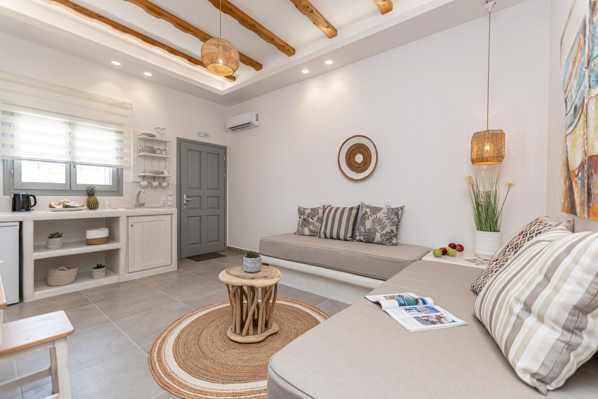 Porto Dema Luxury Suites Schoinoussa Eksteriør bilde